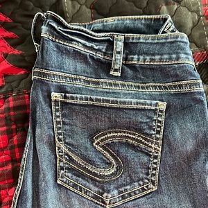 SILVER blue jeans Suki Straight leg 18/30